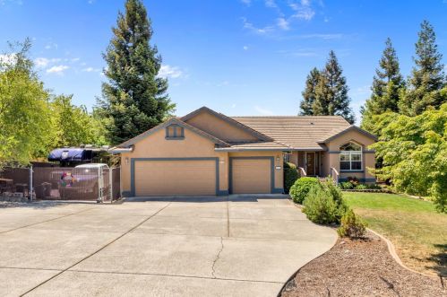 3672 Country Meadow Ct, Auburn, CA 95602-7850