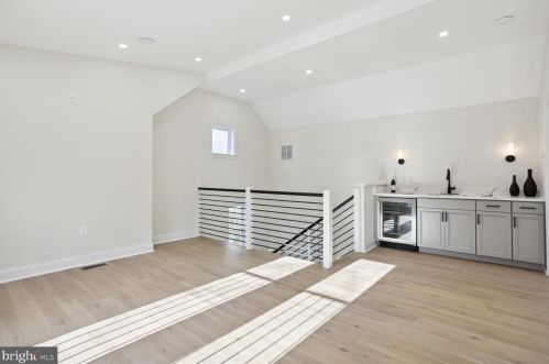 401 Boyd Ave, Silver Spring MD 20912-5404 exterior