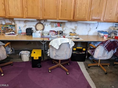 5658 Fearing St, Simi Valley, CA 93063-3523