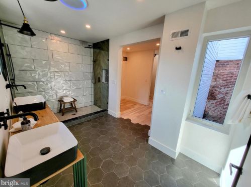 810 Gaul St, Philadelphia PA  19125-2919 exterior