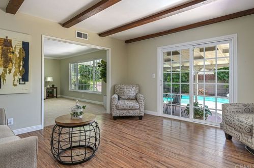 2750 Bridgeport Ave, Anaheim CA  92804-2002 exterior