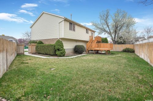 7218 Christalee Ct, Taylorsville, UT 84084-7415