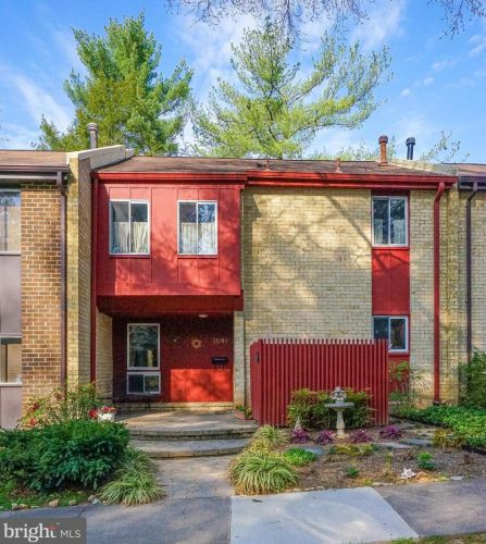 11093 Saffold Way, Herndon, VA 20190-3815