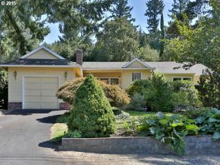 4414 41st Ave, Portland, OR 97211-8248