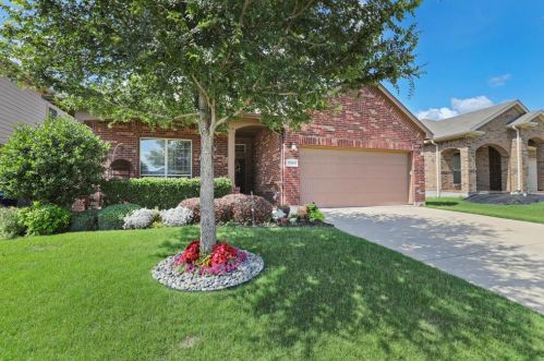 7113 Creighton Ct, Fort Worth, TX 76120-1389