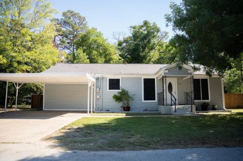 204 Robbins St, Oak Grove, TX 75783-2343
