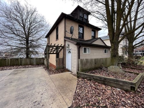 618 Virginia Ave, Rochester PA  15074-1255 exterior