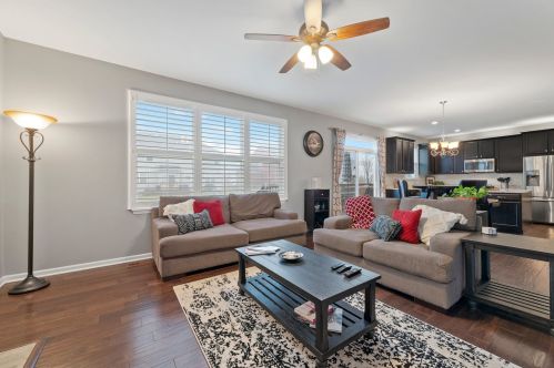 2296 Pebblestone Way, Lemont IL 60490-5059 exterior