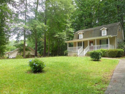 102 Apache Rd, Jackson, GA 30233-3667