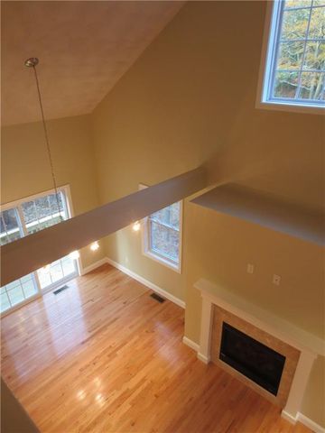 73 Foddering Farm Rd, South Kingstown, RI 02882-4101