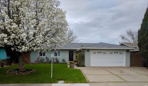 235 Yosemite Dr, Rio Vista, CA 94571-1534