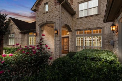 4148 Green Oak Dr, Waco, TX 76710-1440