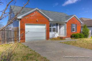 1329 Christine Dr, Lebanon, TN 37087-5697