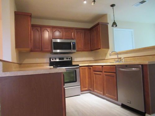 117 Bancroft Dr, Garland TX  75040-8842 exterior