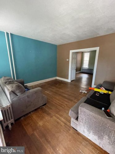 735 Philadelphia St, York, PA 17401-3342