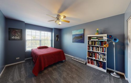 725 Bluebell Ln, Pingree Grove IL  60140-9154 exterior