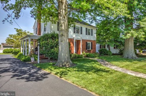 2013 Marietta Ave, Lancaster, PA 17603-2205