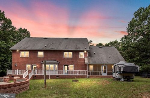 231 Cropp Rd, Fredericksburg, VA 22406-4015