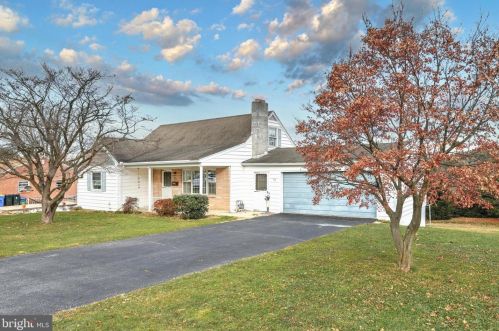25 Pine St, York, PA 17403-1533