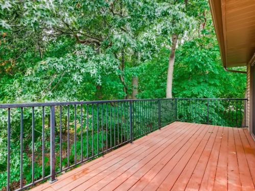 4385 Arden View Ct, Saint Paul MN  55112-1946 exterior