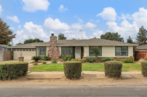 217 Mylnar Ave, Manteca, CA 95336-4910