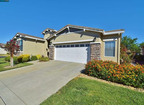 201 Springhill Dr, Rio Vista, CA 94571-2233