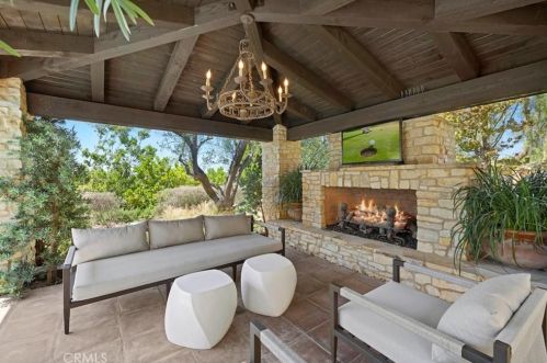 47 Echo Gln, Irvine CA  92603-0421 exterior