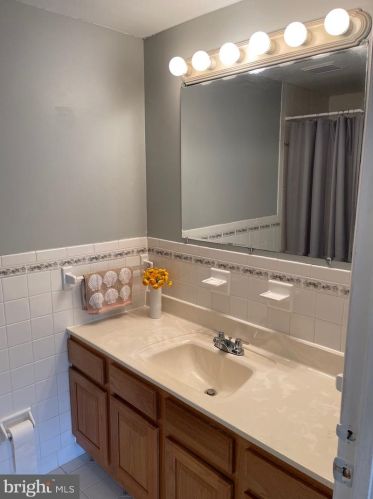 201 Newport Dr, Severna Park MD exterior