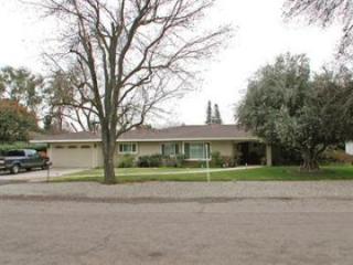4955 Sunset Ave, Fresno, CA 93704-3030