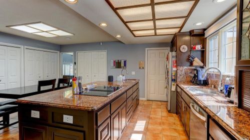 411 Edgewood Dr, Vacaville, CA 95688-3604