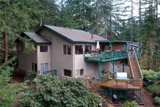42 Grand View Ln, Bellingham, WA 98229-2743