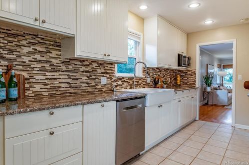 2160 Eastman Ave, Englewood CO 80113-3061 exterior