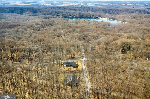 340 Revenoor Rd, Harpers Ferry WV exterior