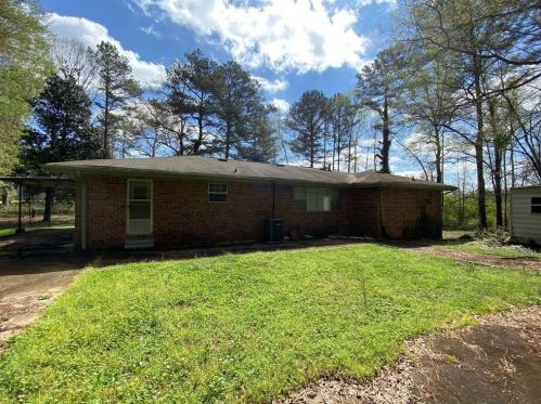 4272 Loveless Dr, Ellenwood, GA 30294-1626