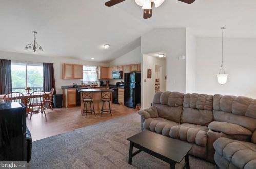 1030 Conner Bowers Rd, Hedgesville WV  25427-5474 exterior