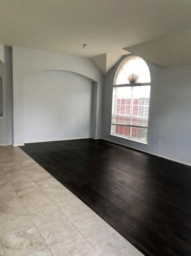 10017 White Ln, Irving TX  75063-5937 exterior