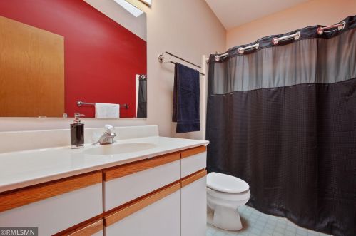 4460 Hamilton Dr, Saint Paul MN  55123-1974 exterior