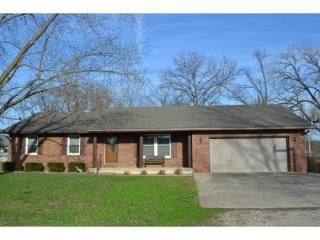 8358 Cardinal Ln, Altamont, IL 62411-3541