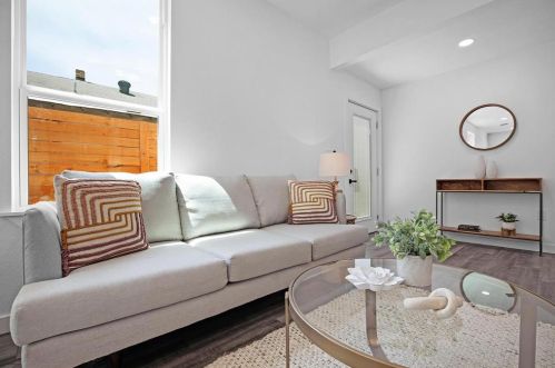 3104 Th, Austin TX  78702-1402 exterior