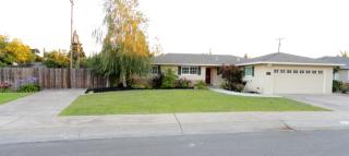 950 Daisy Ave, Lodi, CA 95242-2301