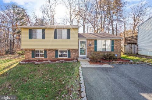 8451 Gold Sky Ct, Springfield, VA 22153-2507