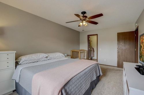 2862 Castleford Ct, Saint Paul MN  55125-3416 exterior