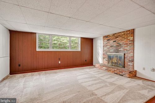 7301 Lackawanna Dr, Springfield VA  22150-4418 exterior