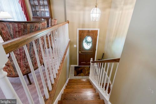 303 Devon Dr, Lancaster PA  17603-4609 exterior