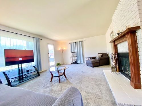 44732 Stanridge Ave, Lancaster CA 93535-2523 exterior