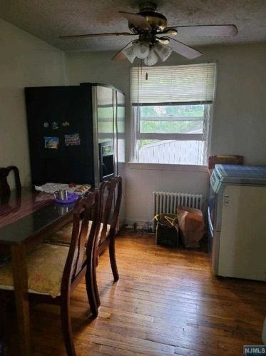 381 Gilbert St, Ridgewood, NJ 07450-5115