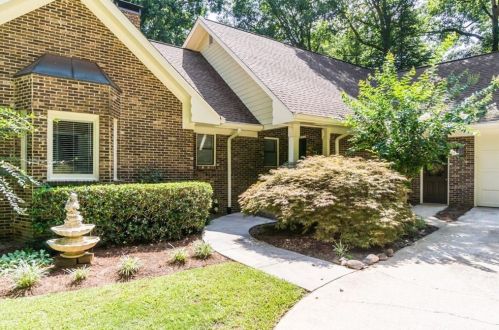 3126 Juhan Rd, Stone Mountain, GA 30087-4001