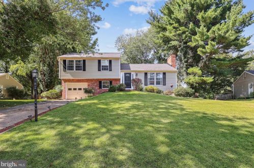 1124 Old Stone Ln, Arnold, MD 21012-2054