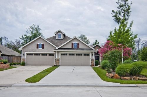 111 Kentwick Pl, Conroe TX  77384-5111 exterior