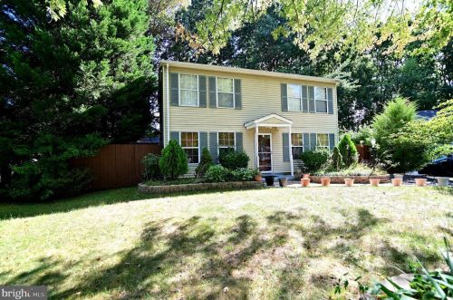 14413 Summerton Ln, Woodbridge, VA 22193-3556